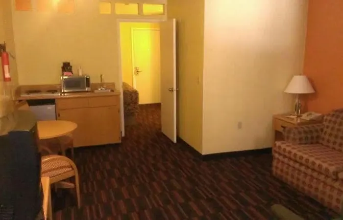 Knights D.m.a.f Area Hotel